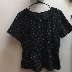 Fitted waist anchor blouse